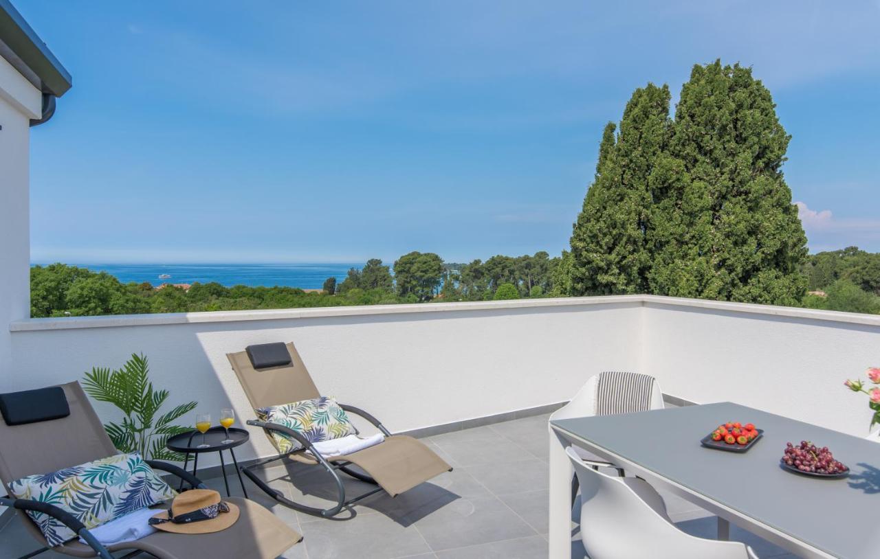 Apart Residence-Galant Ровинь Экстерьер фото